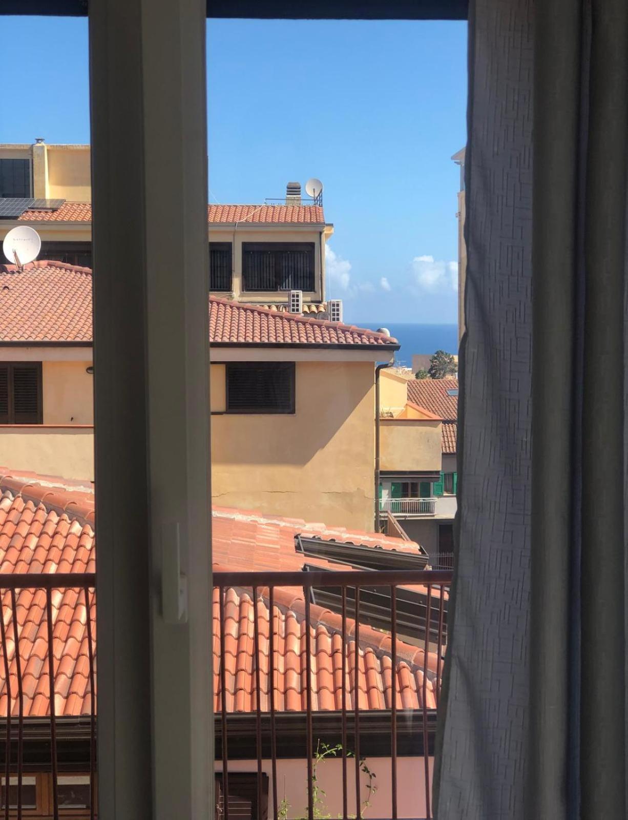 Отель Porta Sul Mare Тропея Экстерьер фото