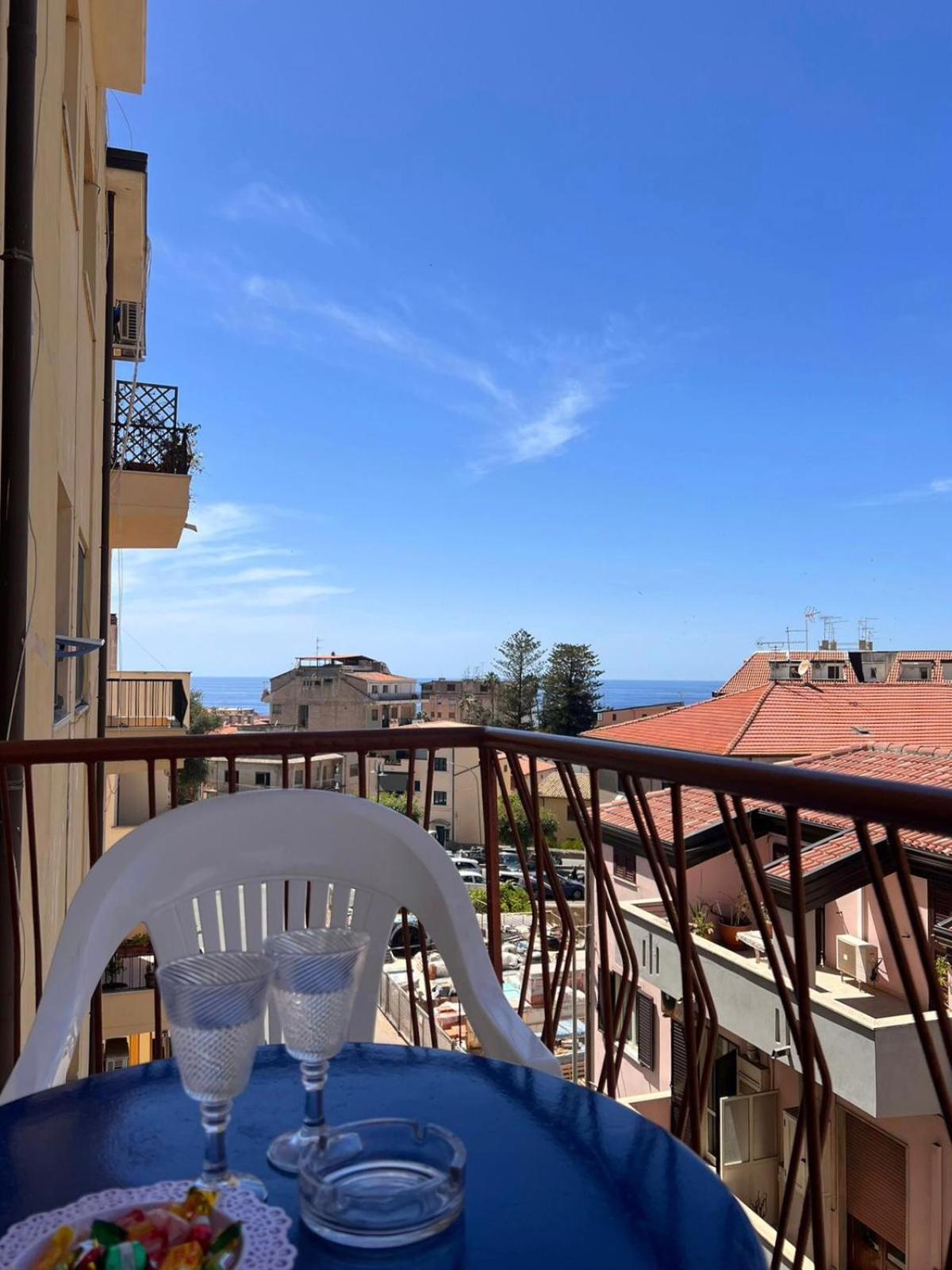 Отель Porta Sul Mare Тропея Экстерьер фото